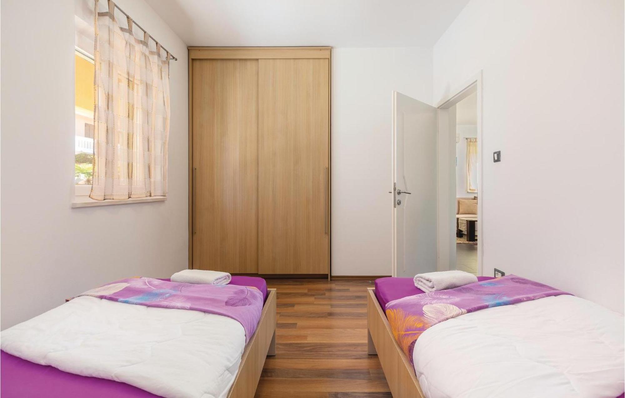 Gorgeous Apartment In Labin With Kitchen Екстер'єр фото